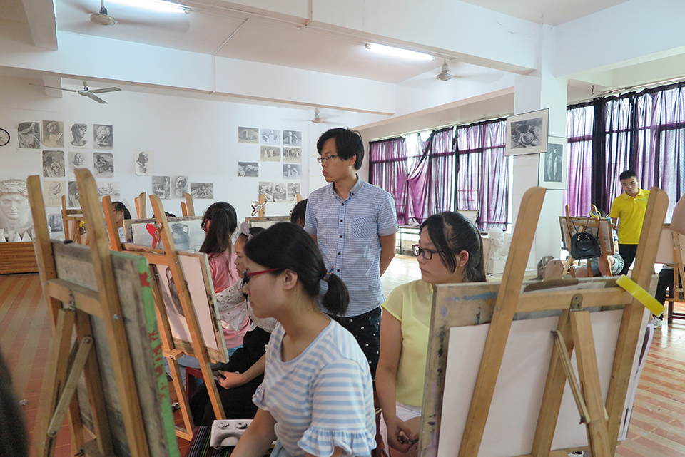 ���|Ů�ӌW(xu��)У