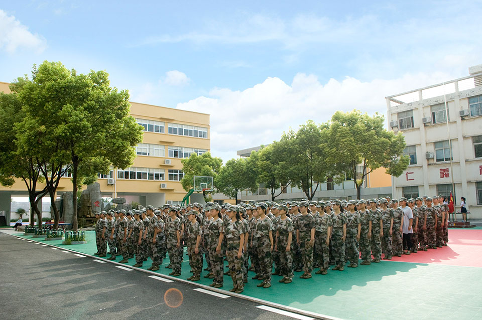 ���|Ů�ӌW(xu��)У