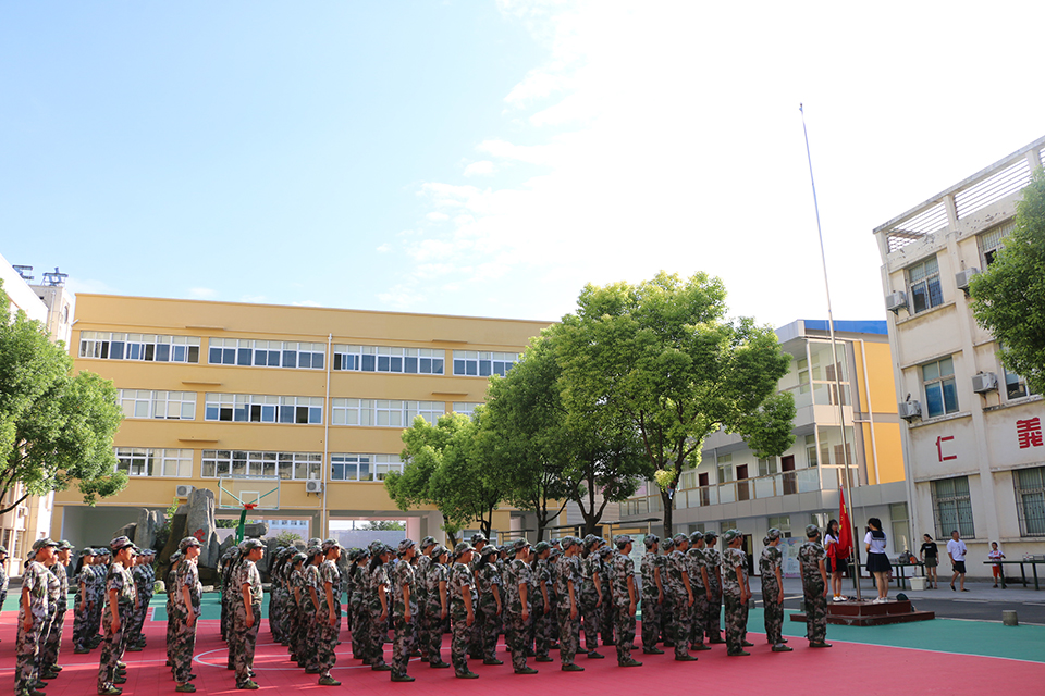 ���|Ů�ӌW(xu��)У