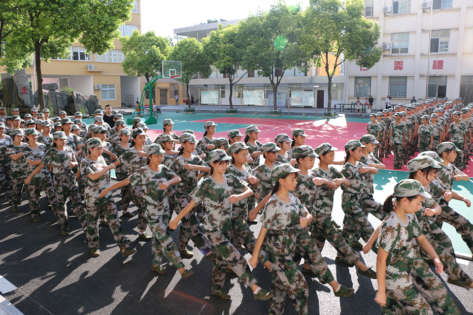 ���|Ů�ӌW(xu��)У