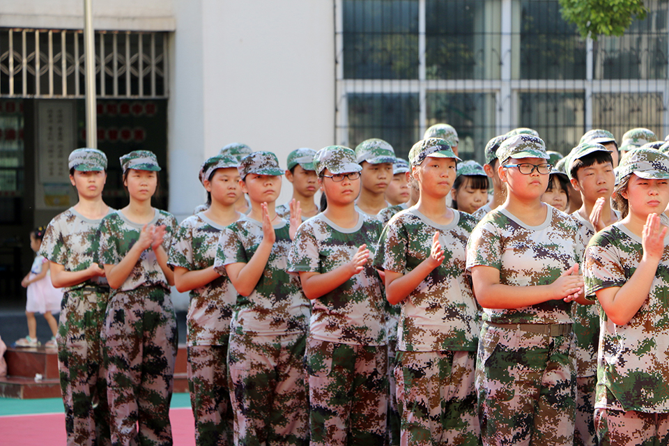 ���|Ů�ӌW(xu��)У