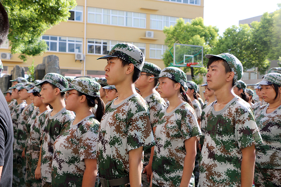 ���|Ů�ӌW(xu��)У