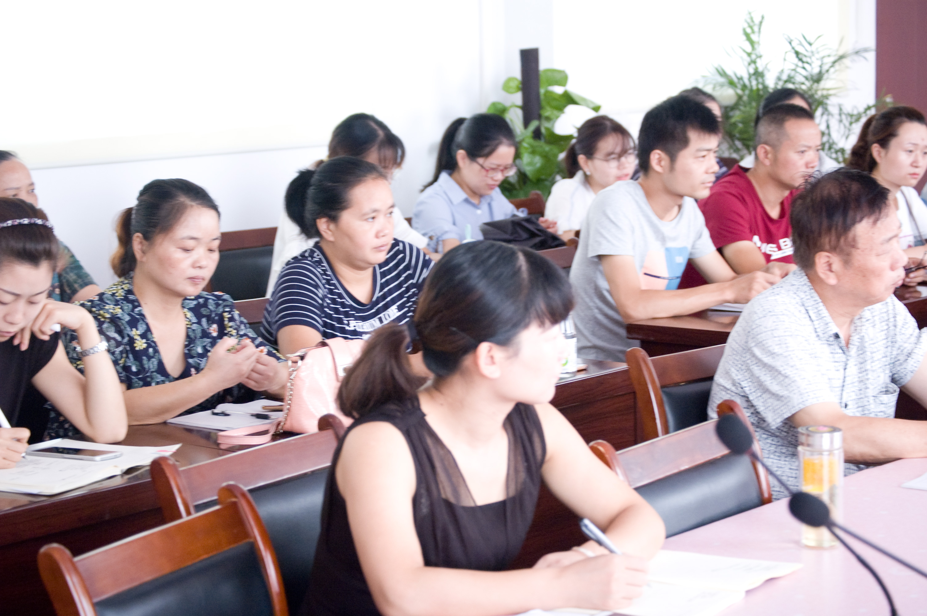 ���|Ů�ӌW(xu��)У