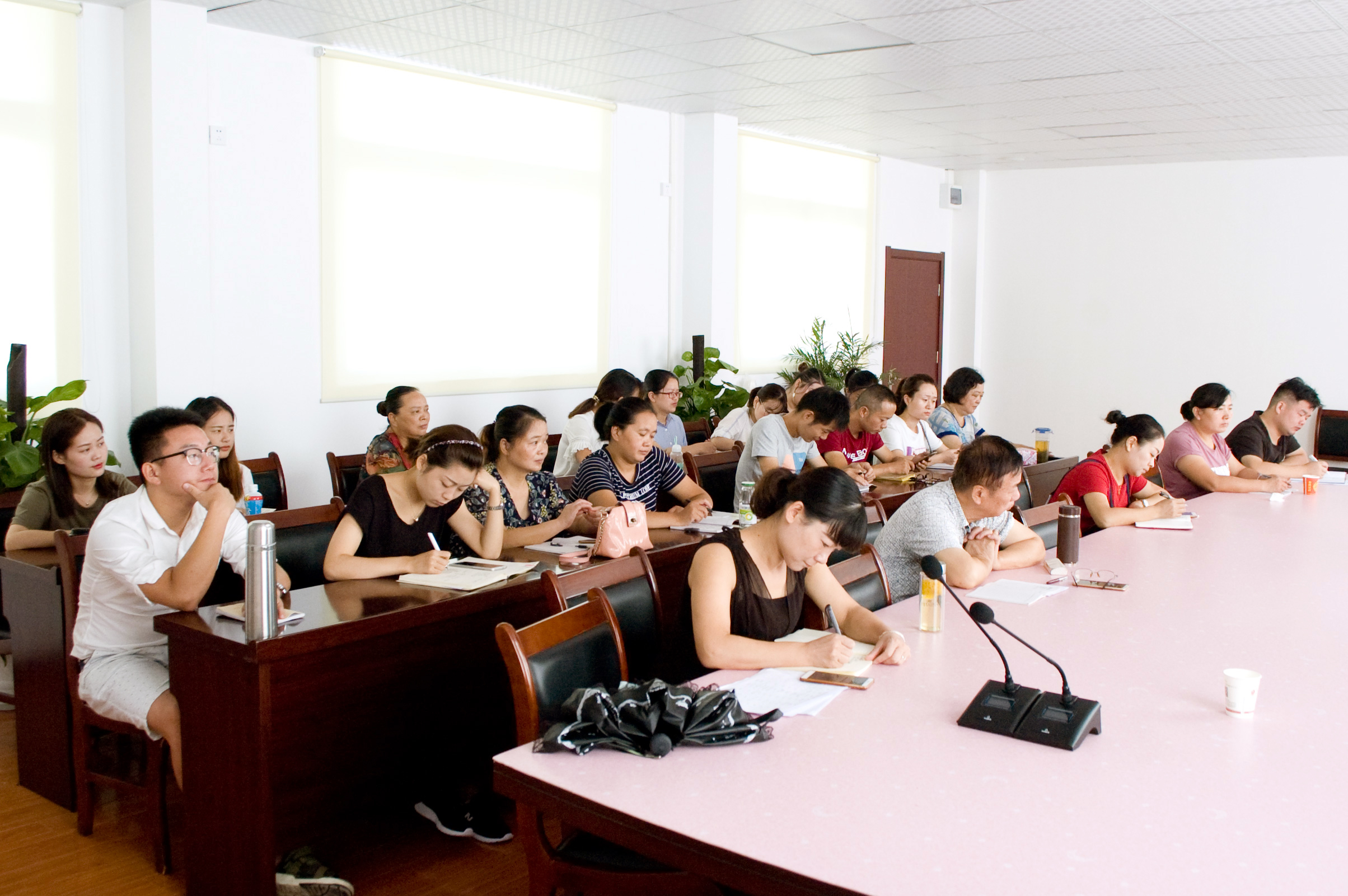 ���|Ů�ӌW(xu��)У