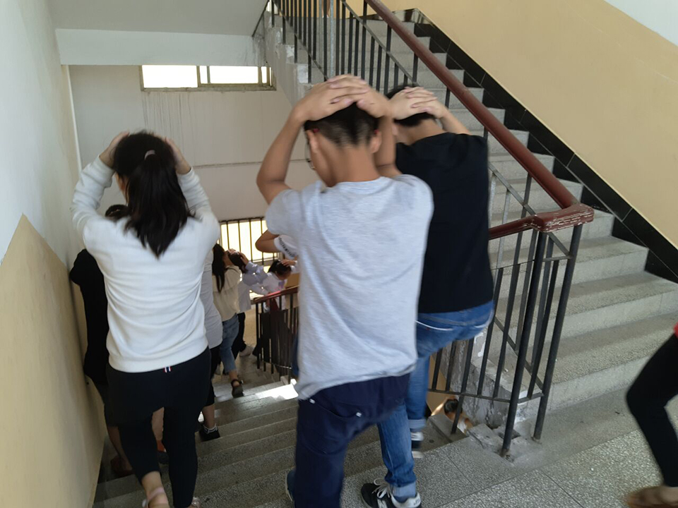 ���|Ů�ӌWУ