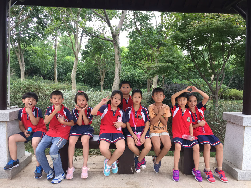 ���|Ů�ӌW(xu��)У