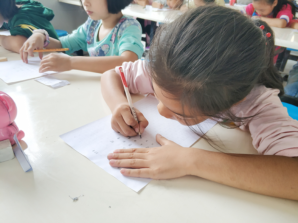 ���|Ů�ӌW(xu��)У