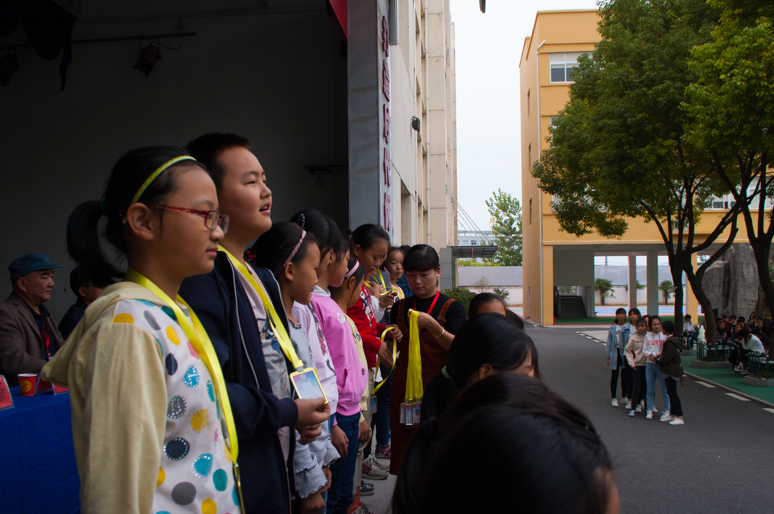 ���|Ů�ӌWУ