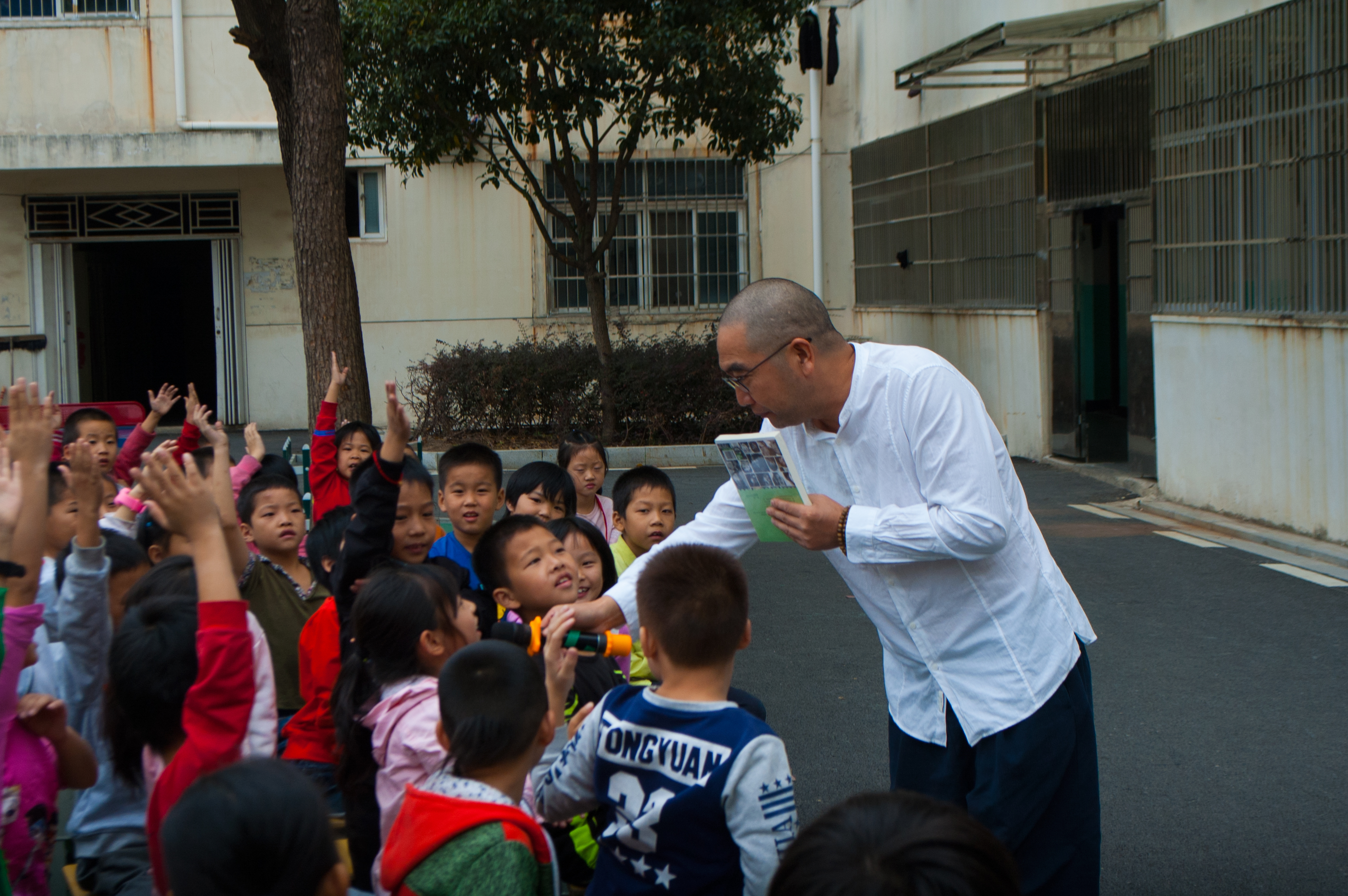 ���|Ů�ӌWУ