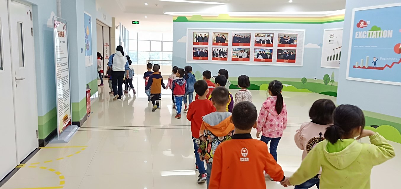 ���|Ů�ӌW(xu��)У