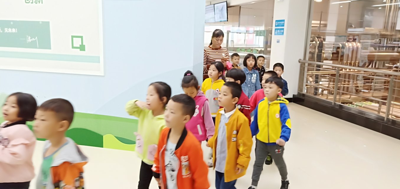 ���|Ů�ӌW(xu��)У