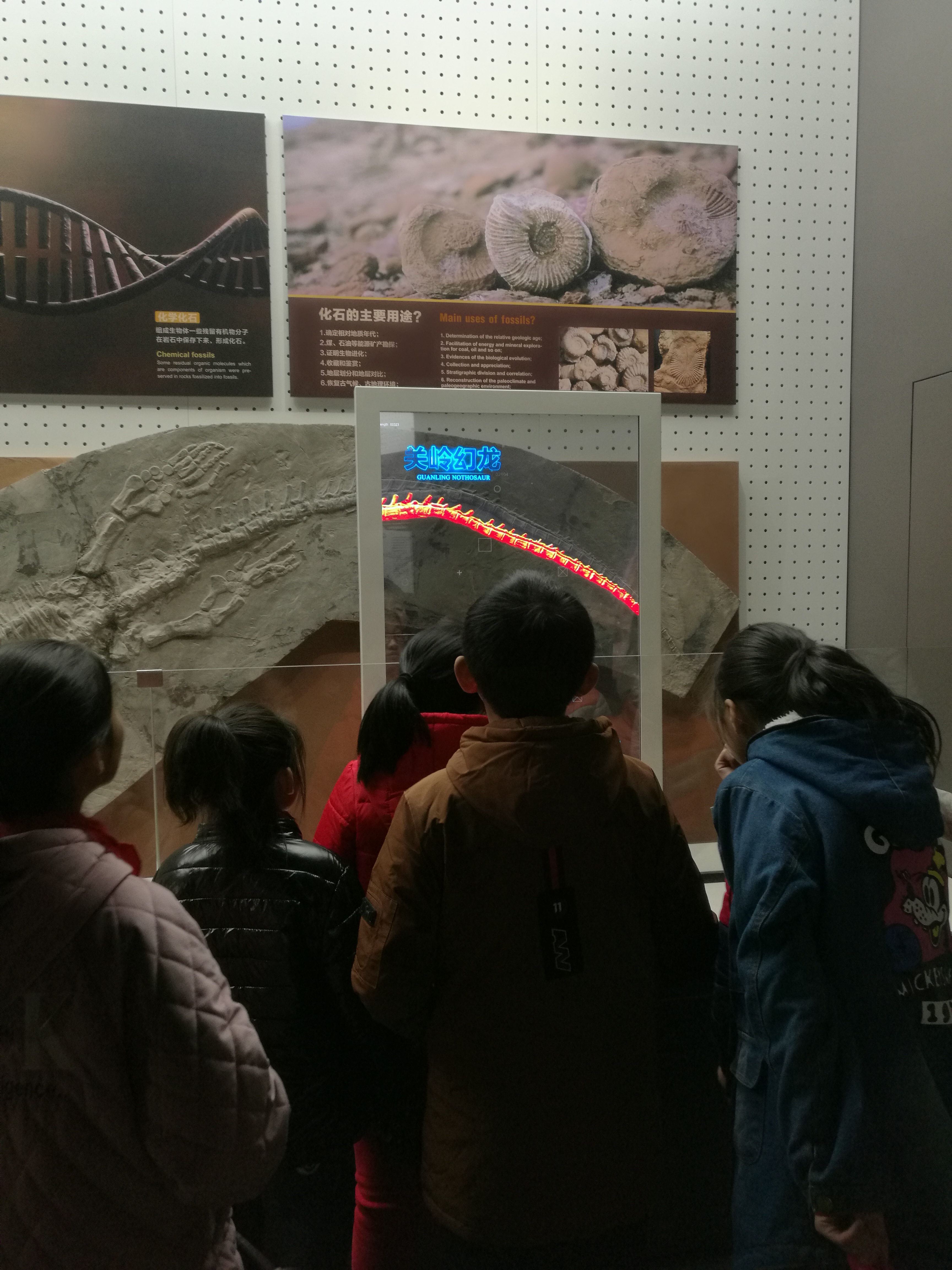 ���|Ů�ӌW(xu��)У