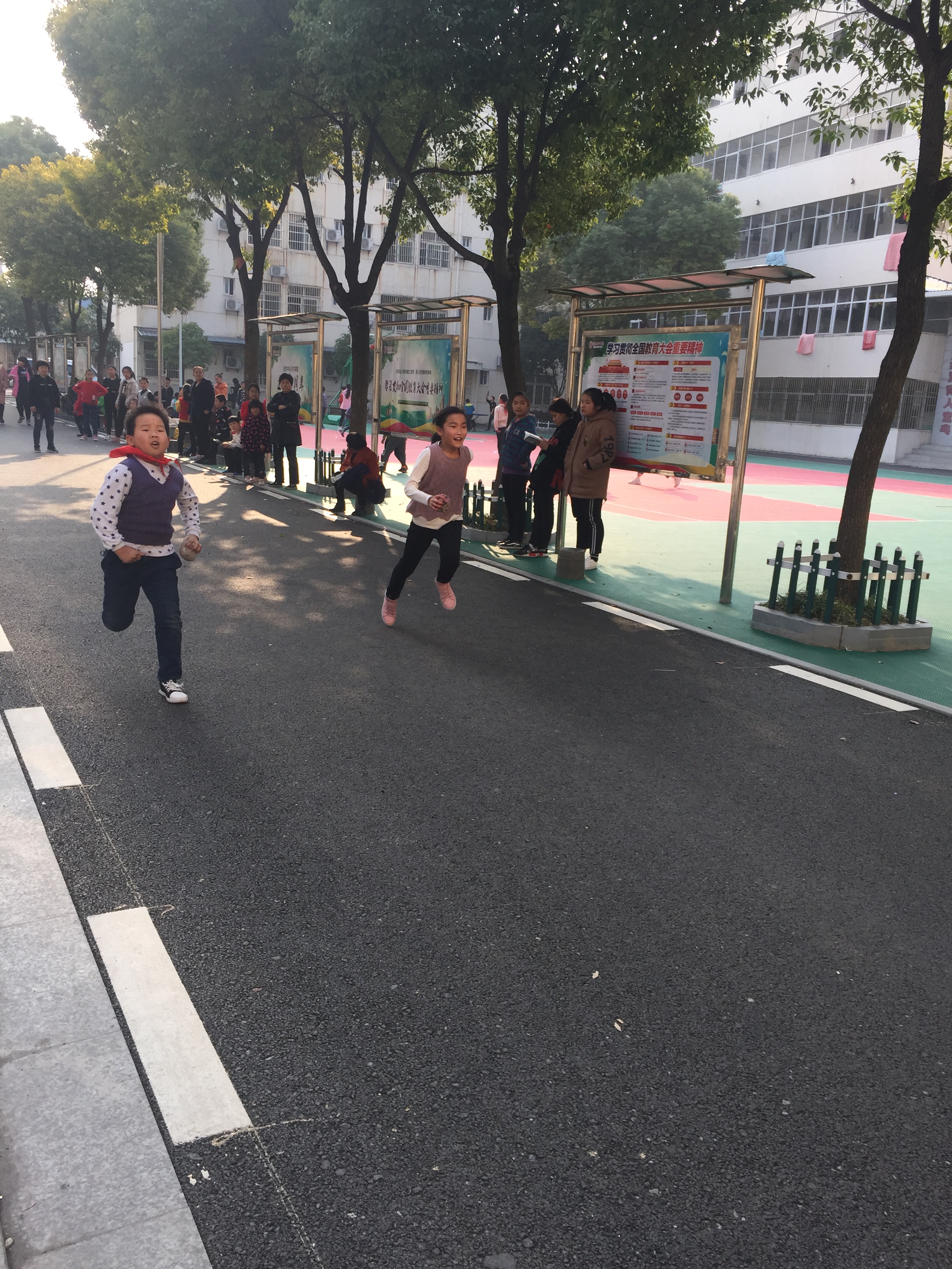 ���|Ů�ӌW(xu��)У