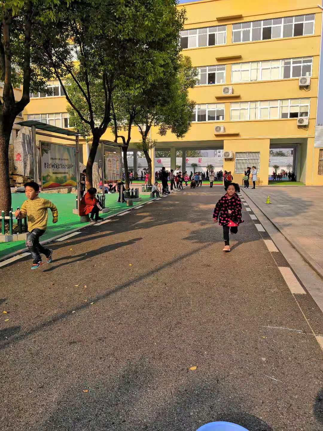 ���|Ů�ӌW(xu��)У