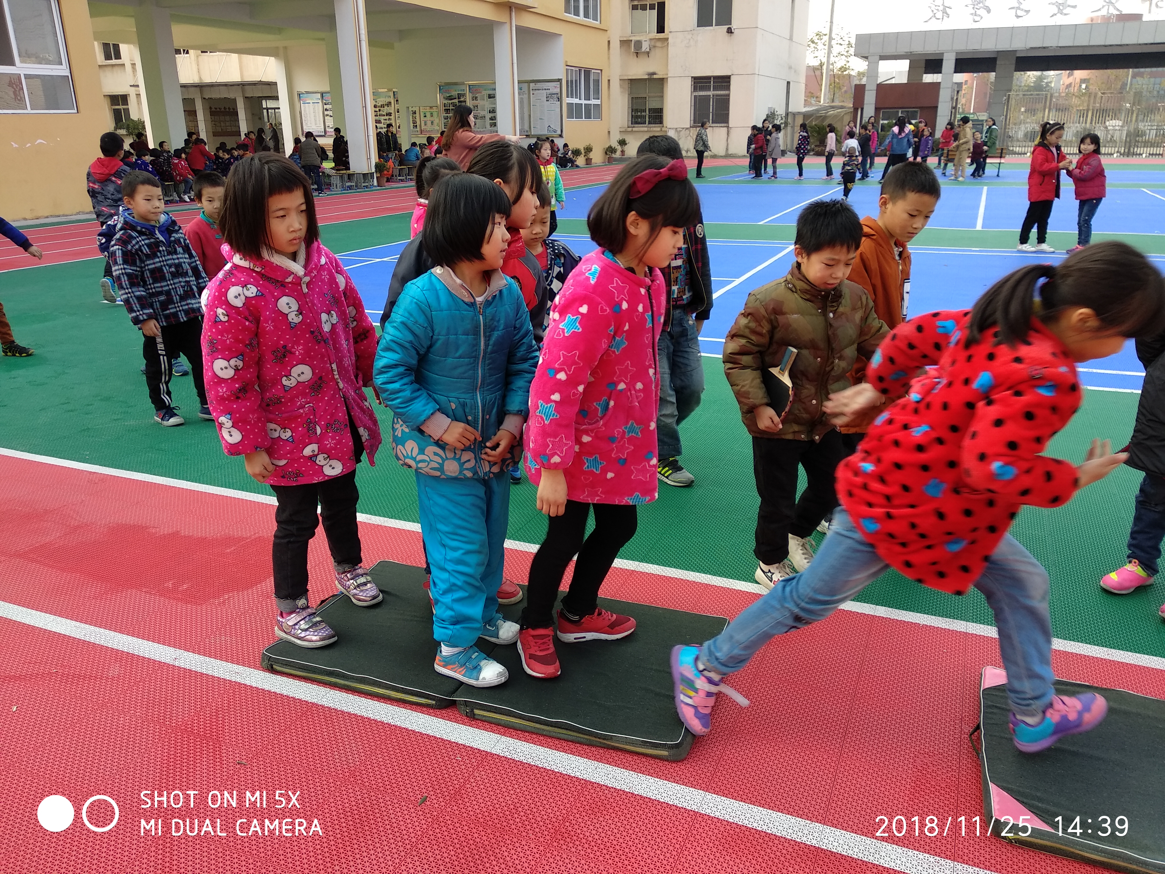 ���|Ů�ӌW(xu��)У