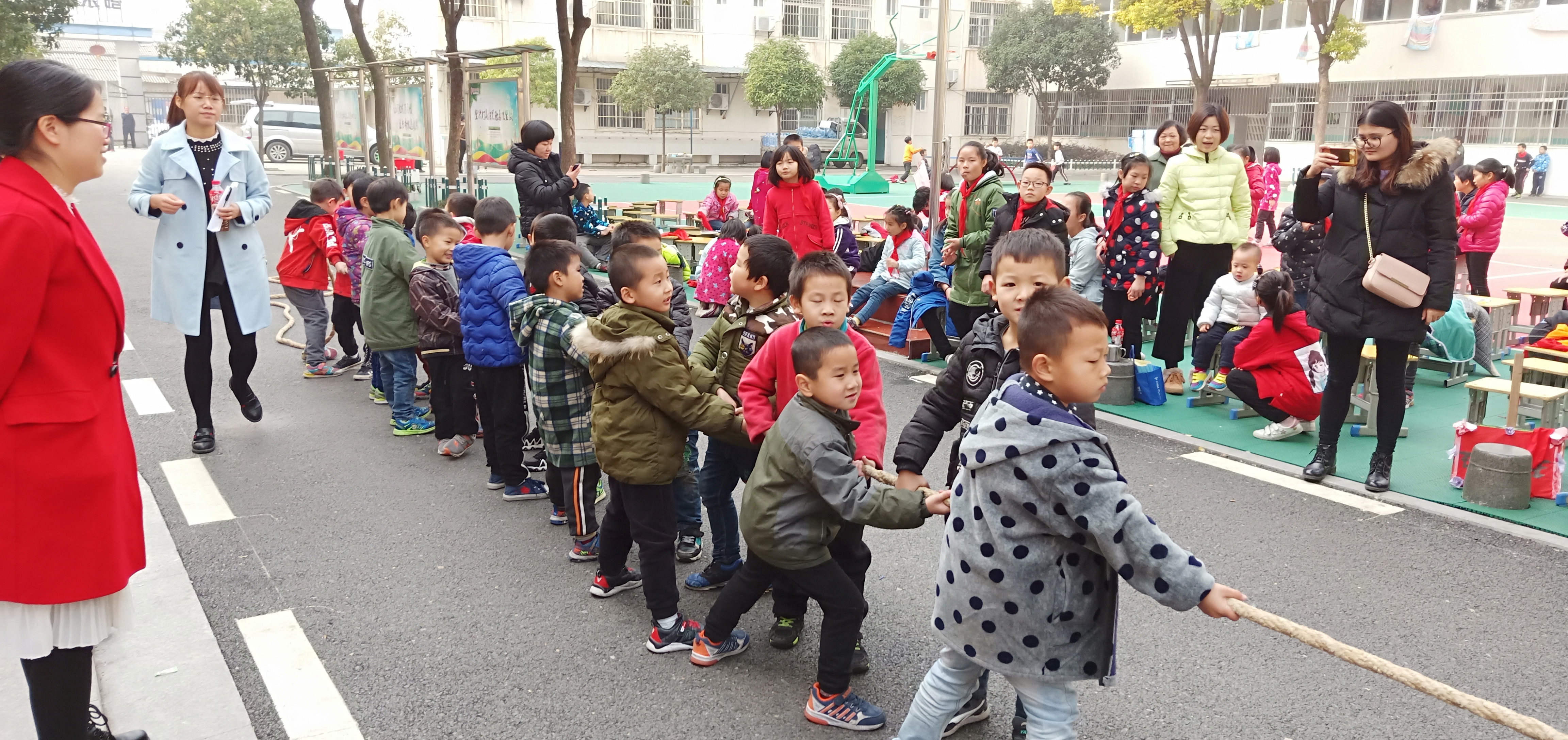 ���|Ů�ӌW(xu��)У