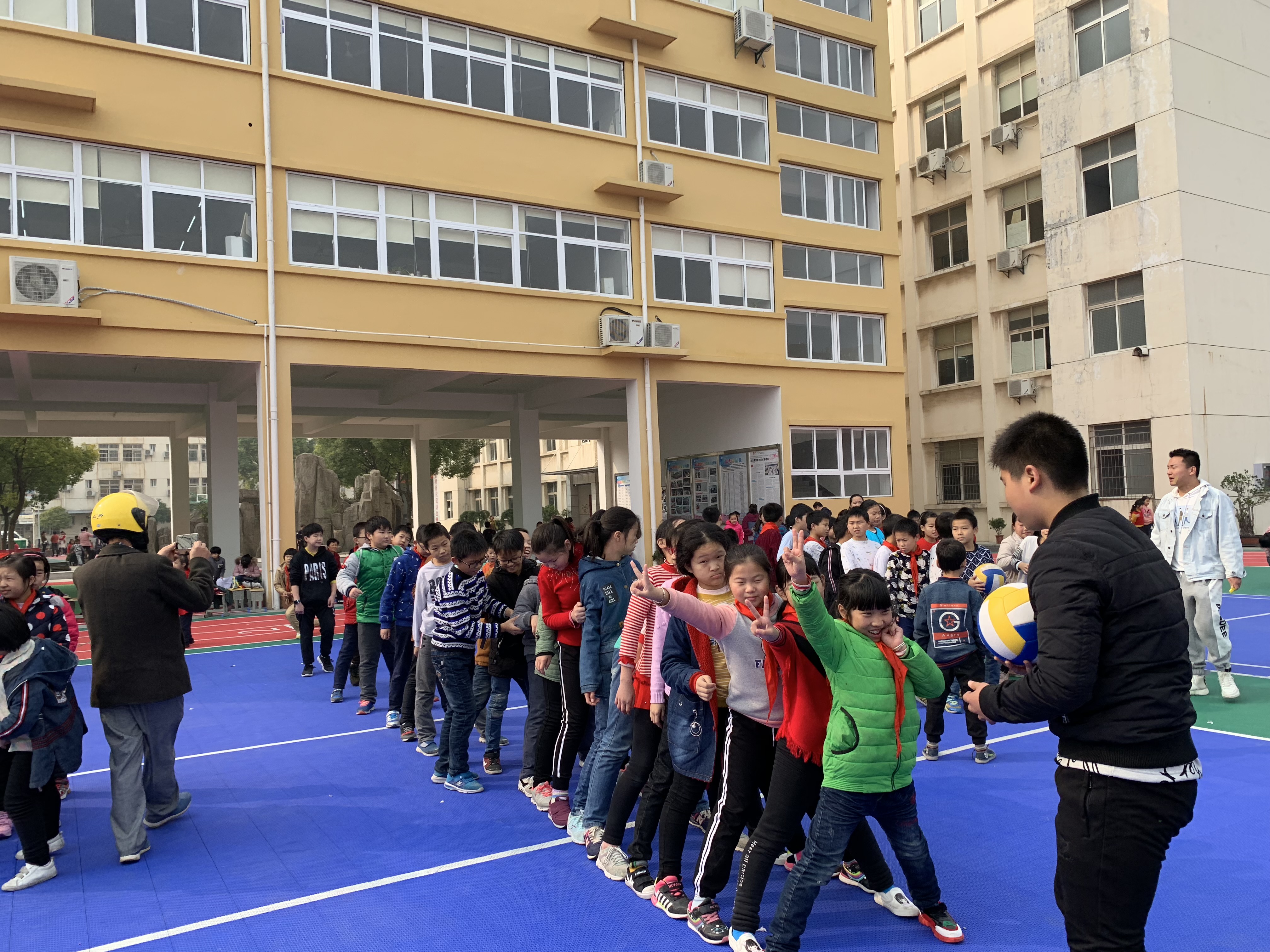 ���|Ů�ӌW(xu��)У