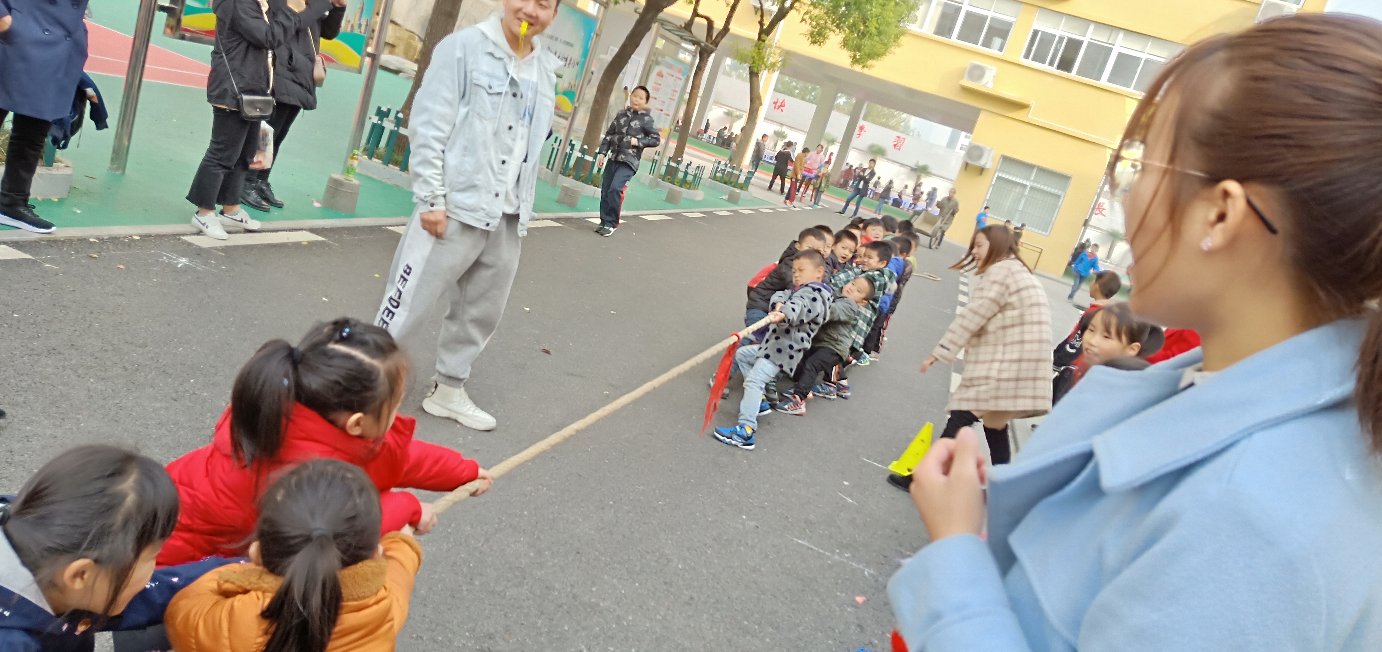 ���|Ů�ӌW(xu��)У