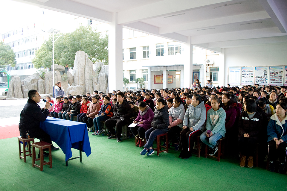 ���|Ů�ӌW(xu��)У