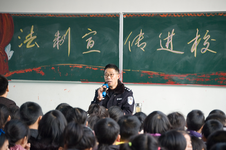 ���|Ů�ӌW(xu��)У