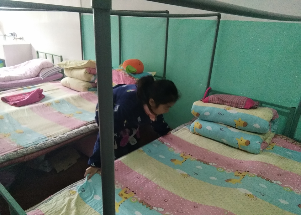 ���|Ů�ӌWУ