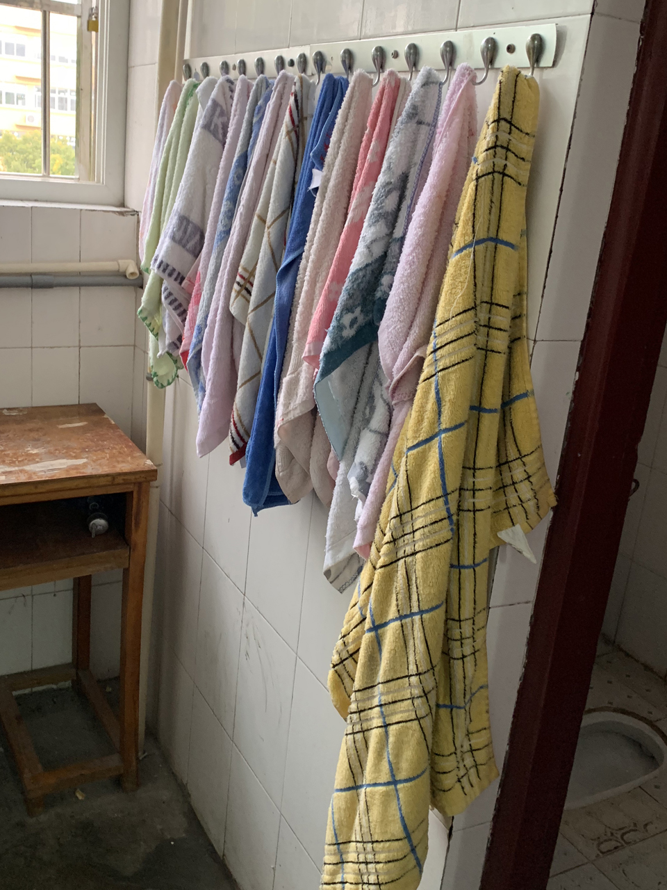 ���|Ů�ӌWУ