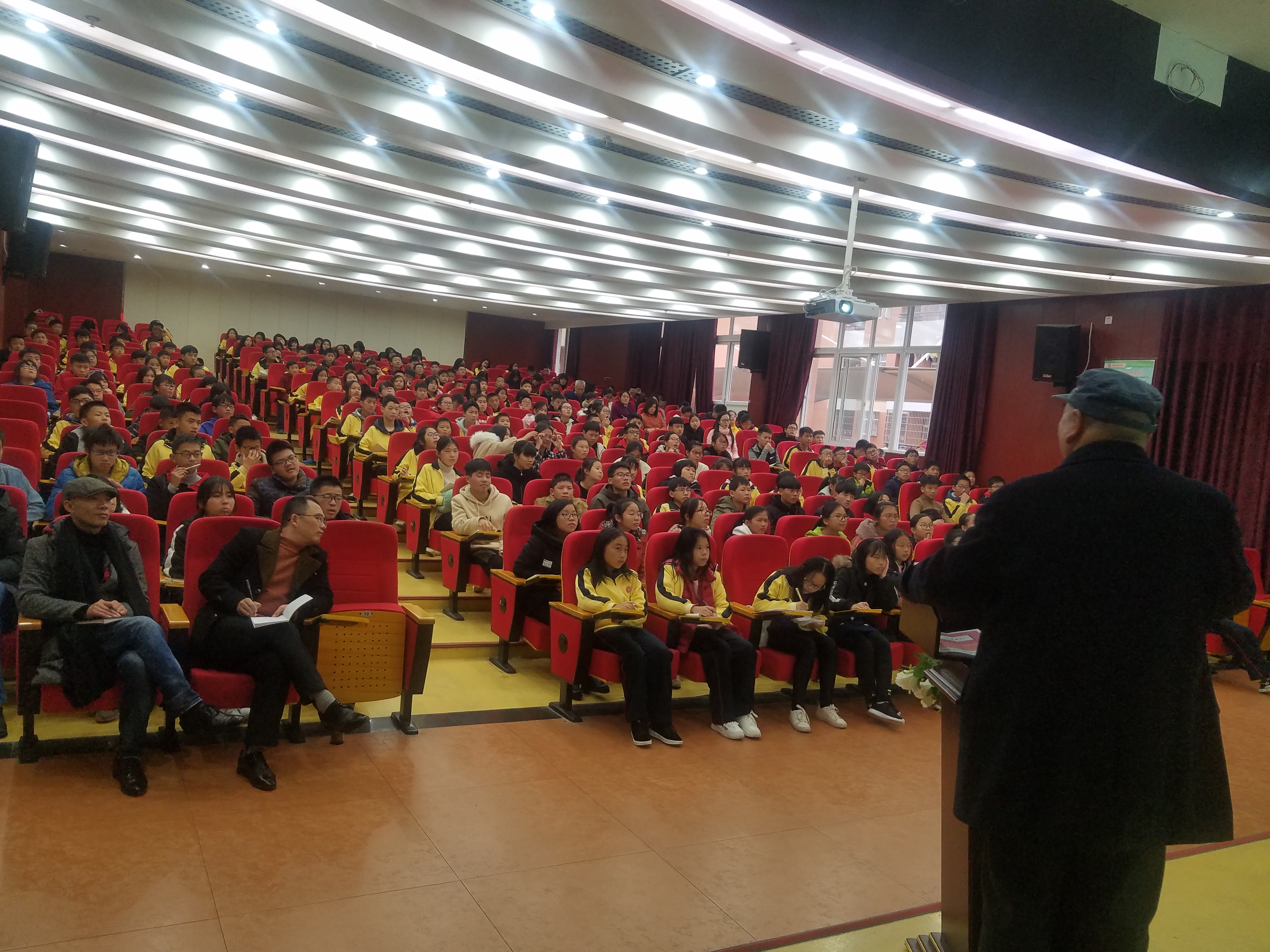 ���|Ů�ӌW(xu��)У