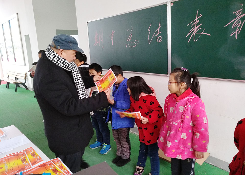 ���|Ů�ӌW(xu��)У