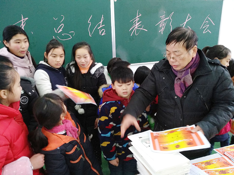 ���|Ů�ӌW(xu��)У