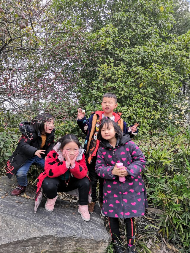 ���|Ů�ӌW(xu��)У