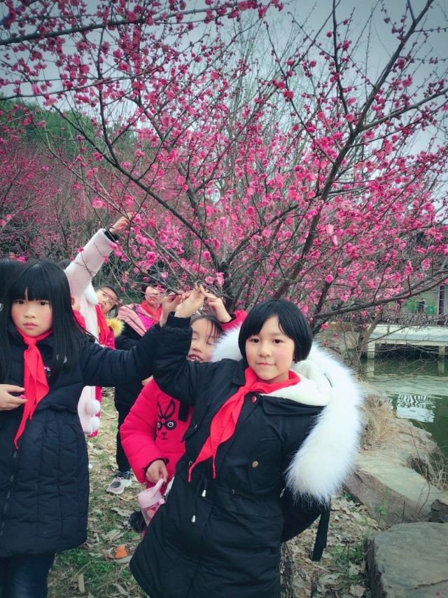 ���|Ů�ӌW(xu��)У