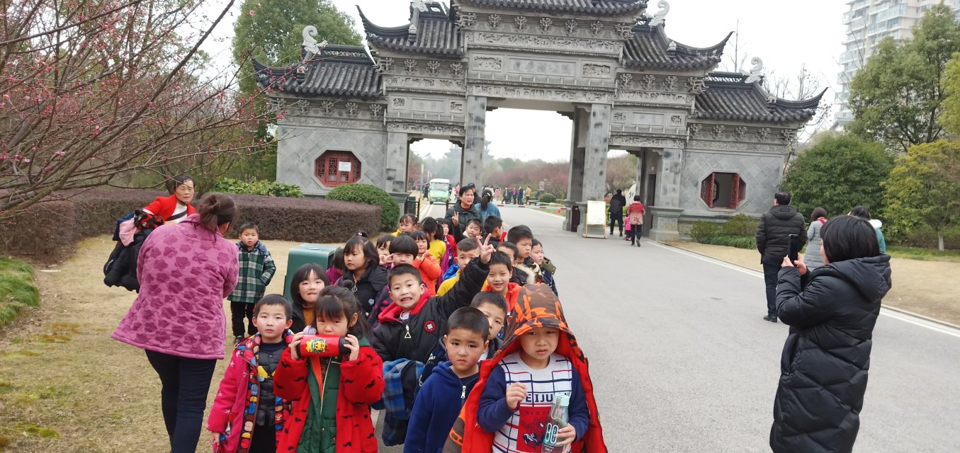 ���|Ů�ӌW(xu��)У