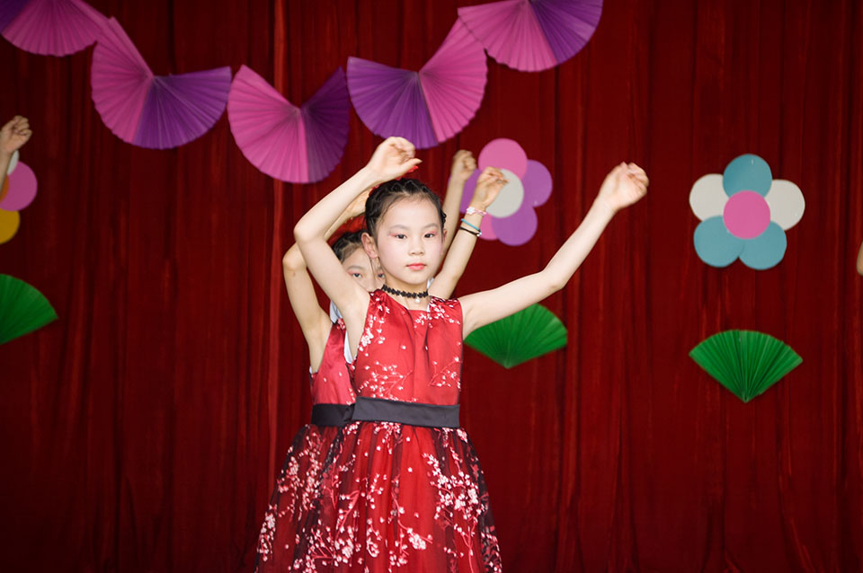 ���|Ů�ӌW(xu��)У