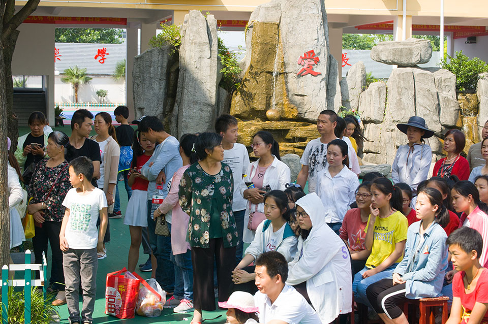 ���|Ů�ӌW(xu��)У