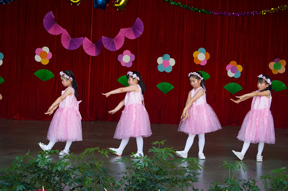 ���|Ů�ӌW(xu��)У