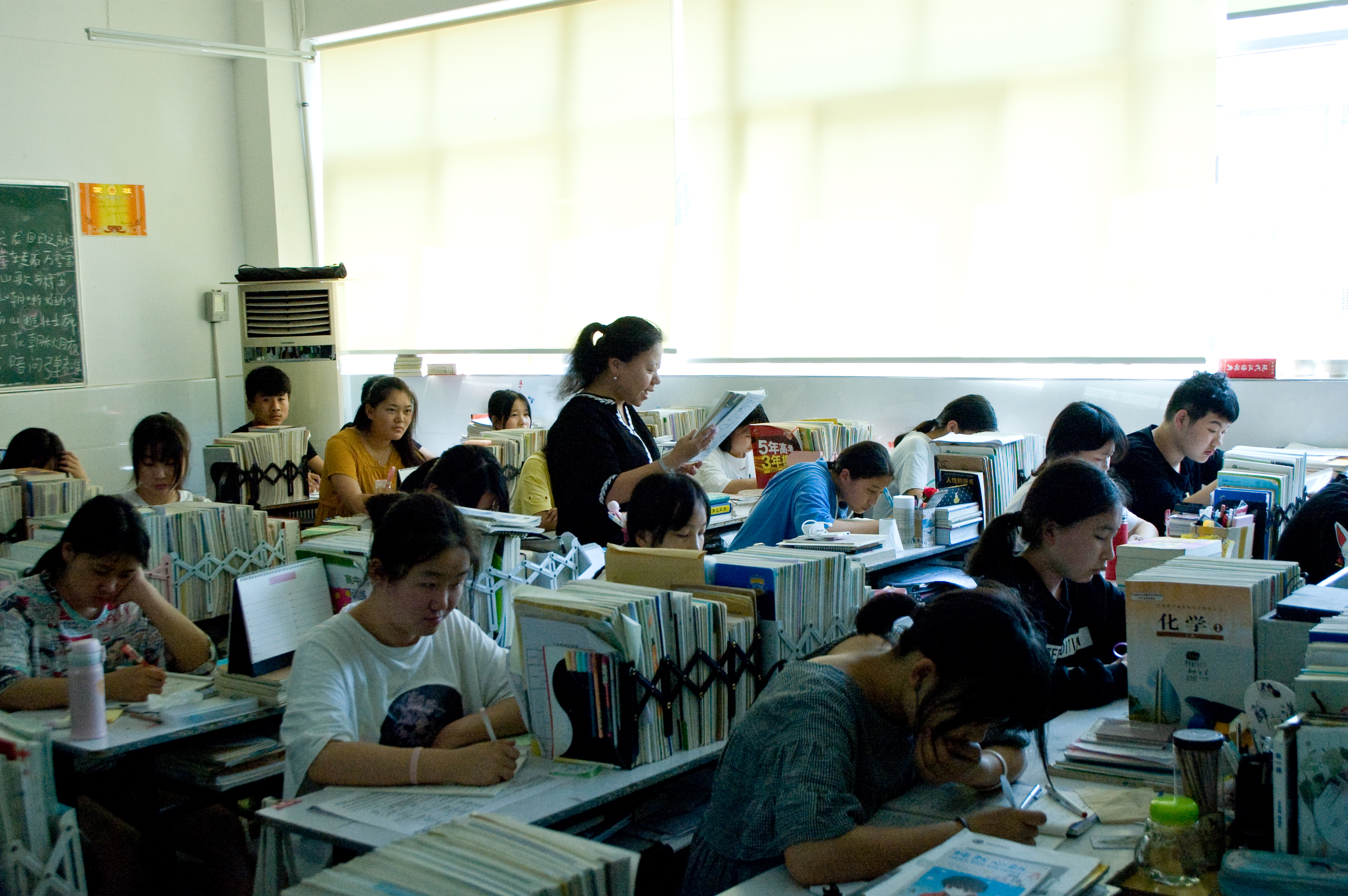 ���|Ů�ӌWУ