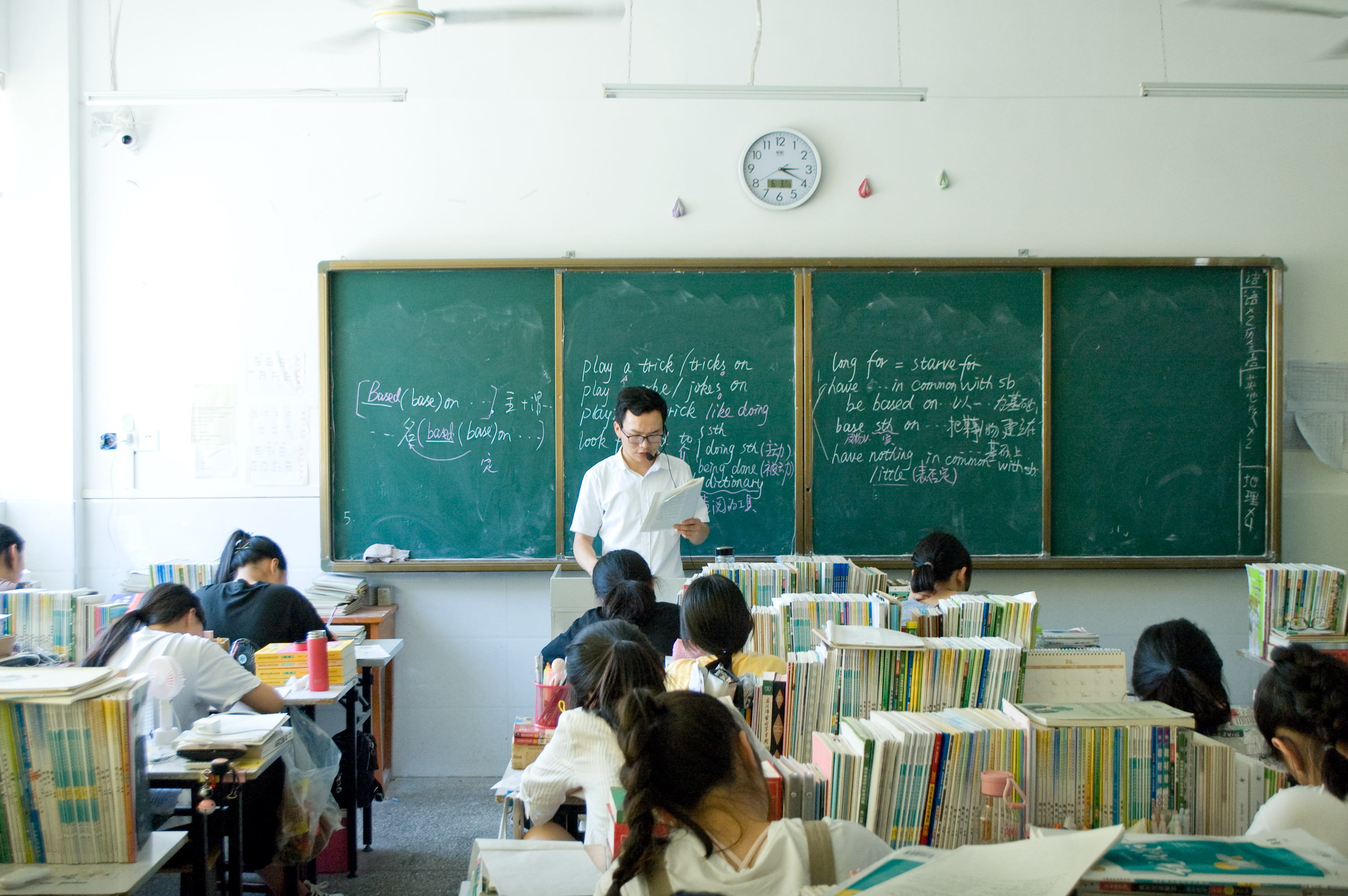 ���|Ů�ӌWУ