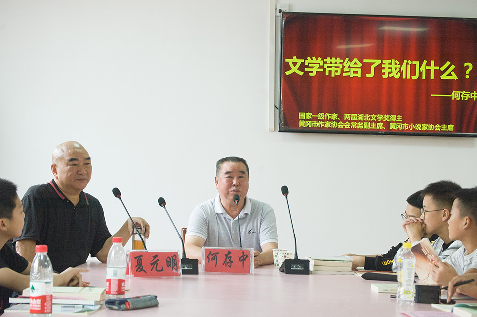 ���|Ů�ӌW(xu��)У