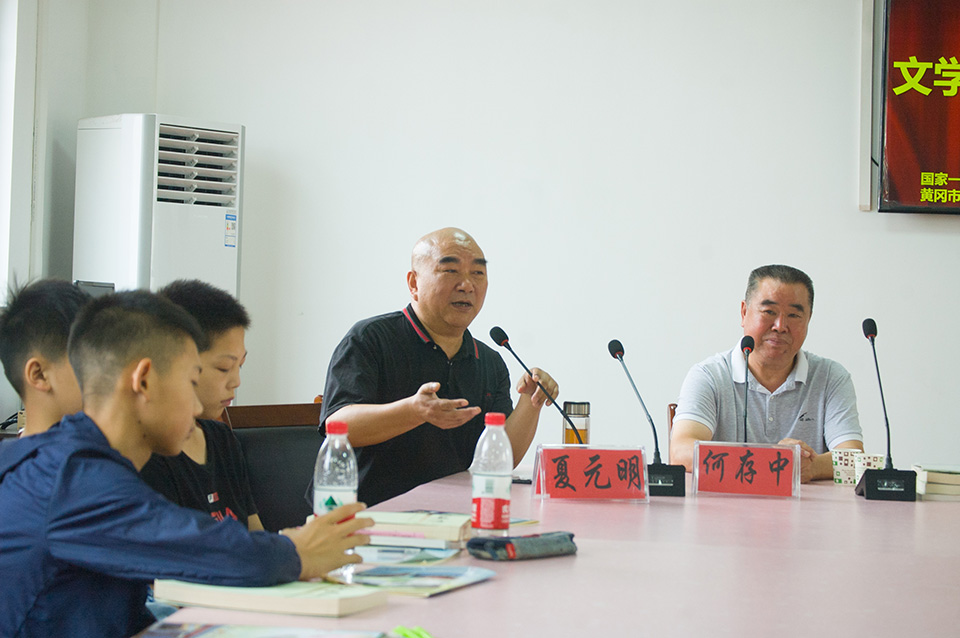 ���|Ů�ӌW(xu��)У