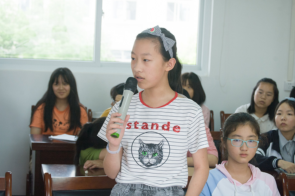 ���|Ů�ӌW(xu��)У