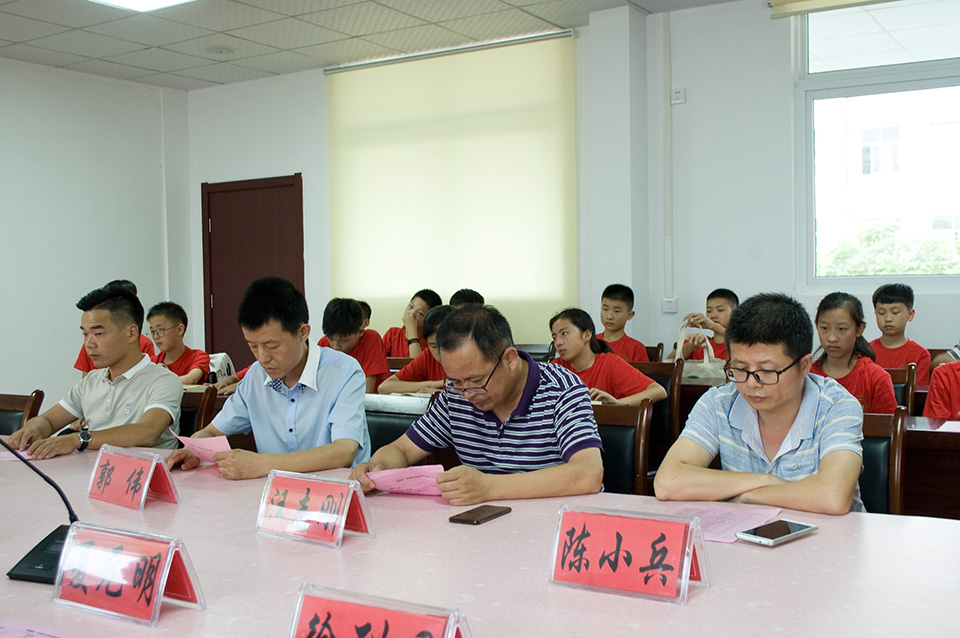 ���|Ů�ӌW(xu��)У