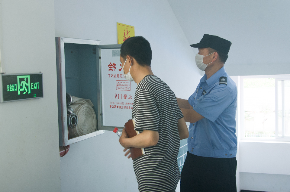 ���|Ů�ӌW(xu��)У