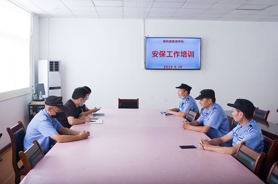 ���|Ů�ӌWУ