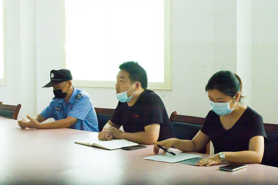 ���|Ů�ӌWУ