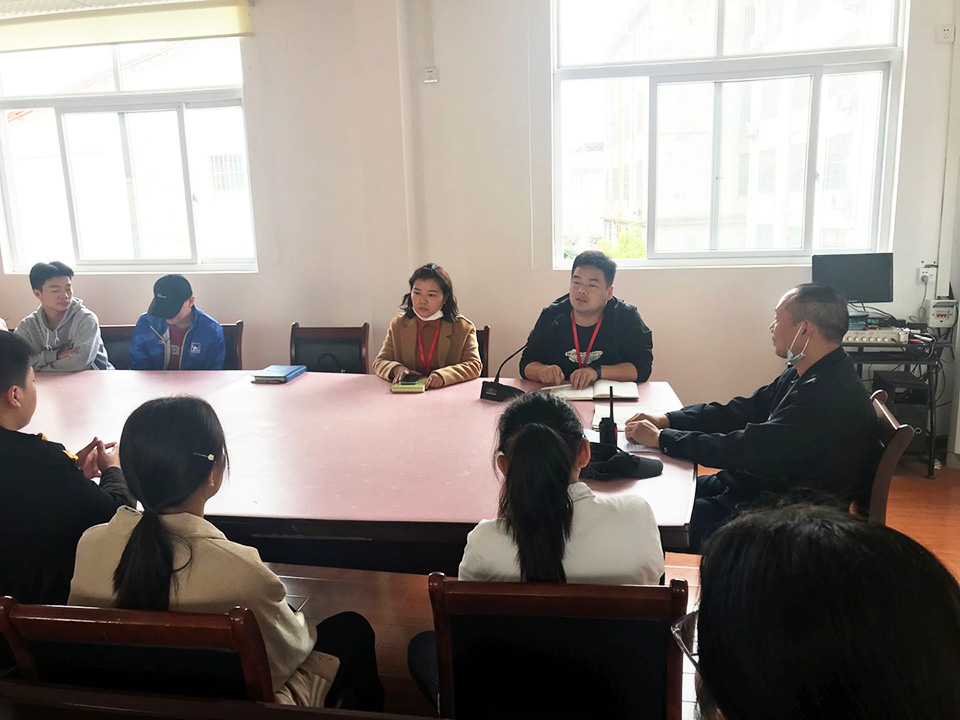 ���|Ů�ӌW(xu��)У