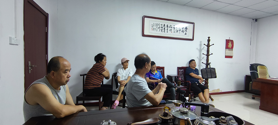 ���|Ů�ӌWУ